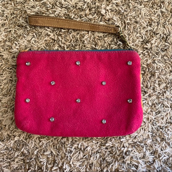 💐anthro “C” wristlet - Picture 2 of 7